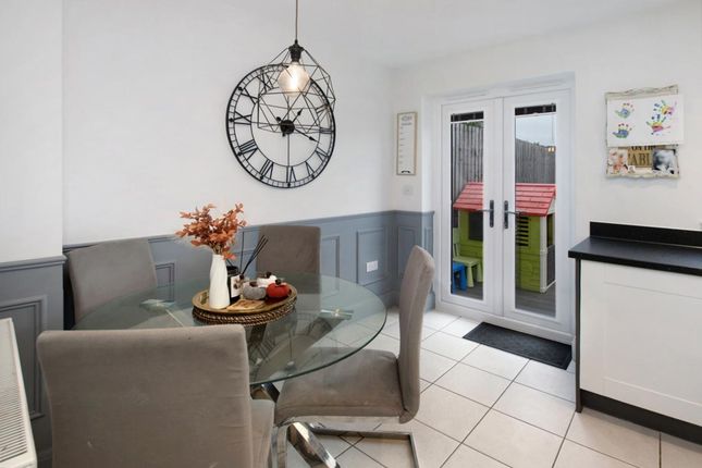 9 Juniper Drive, Dawlish photo 3