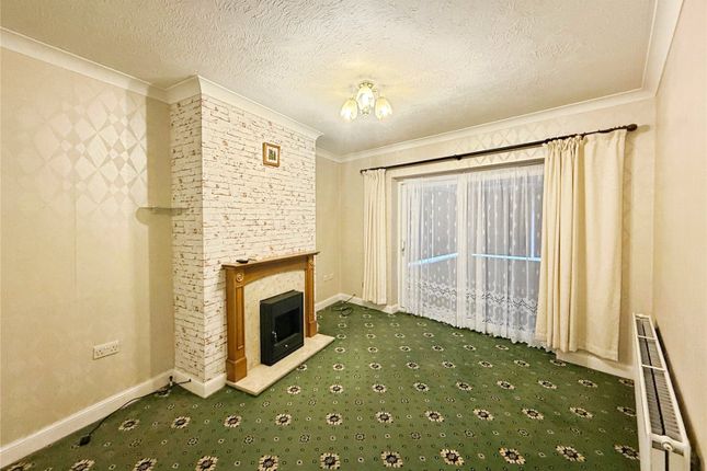 8, Sharfleet Crescent, Sittingbourne photo 4