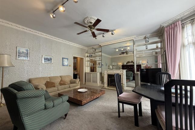 Flat 5, 34-36, Maida Vale, London photo 2