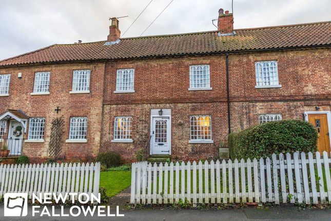 3-bed house on Clare Cottage Sheffield Road, Worksop, £250,000