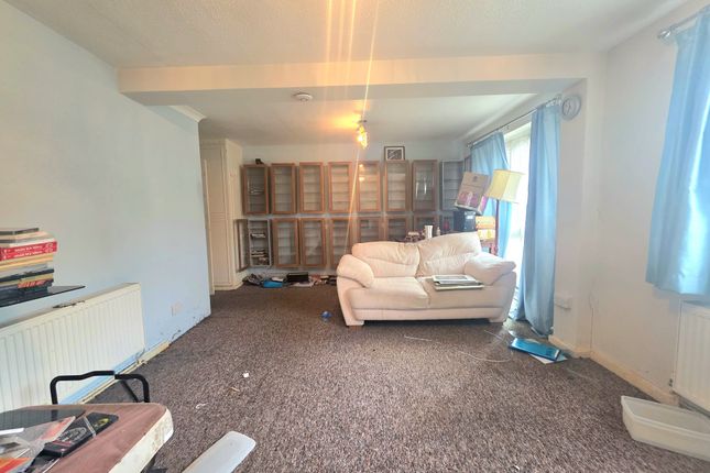 Flat 1, 9, College Avenue, Harrow photo 2