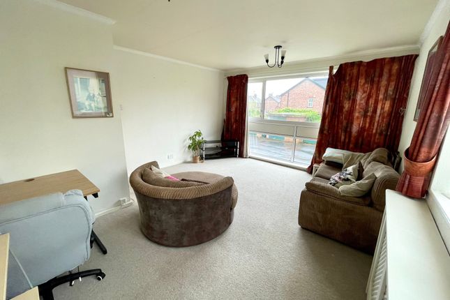 15 Lacey Court, Wilmslow photo 4