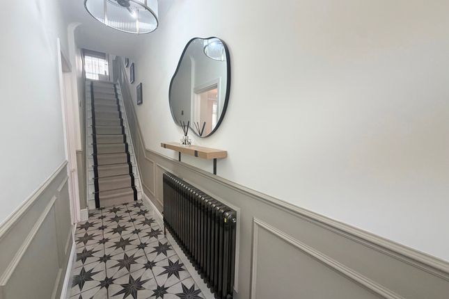 27 King Edward Street, Bridgend photo 2