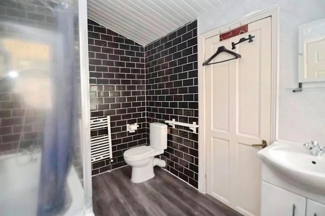 128, Bellenden Road, London photo 4