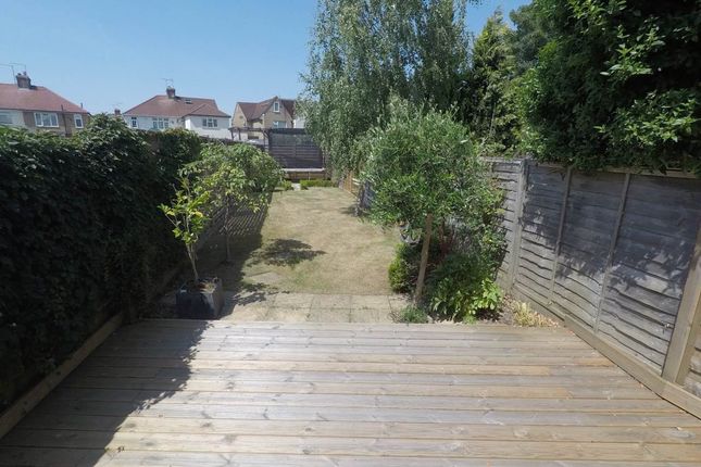 Broadacres, Hatfield Hertfordshire photo 2