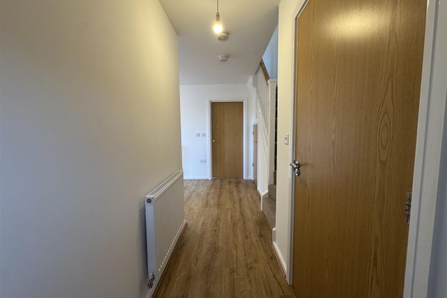 3, Derby Drive, Heywood photo 2