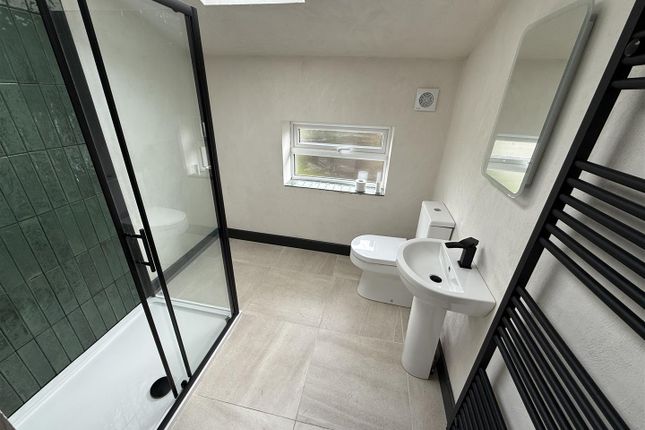 En Suite Shower Room