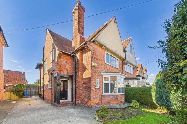 3-bed semi-detached on 55, Barrow Lane, Hessle, £299,950