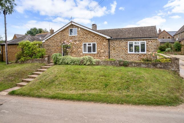 Thumbnail Detached bungalow for sale in Thorpe Road, Wardington