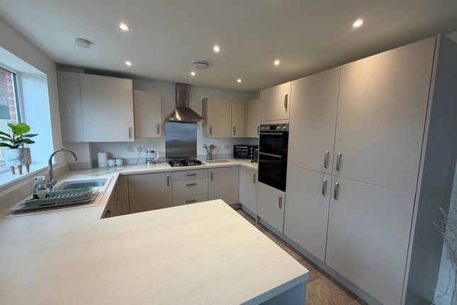 4, Bodenham Lane, SALISBURY photo 2