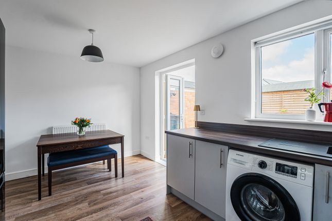 22, Barling Walk, Exeter photo 4
