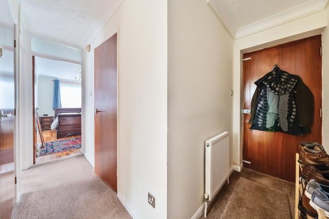 Flat for sale in Staines-Upon-Thames, Surrey
