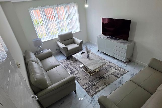 4 Dilkes Drive, Leicester photo 5