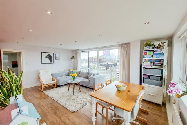 Flat for sale in London Road, Croydon