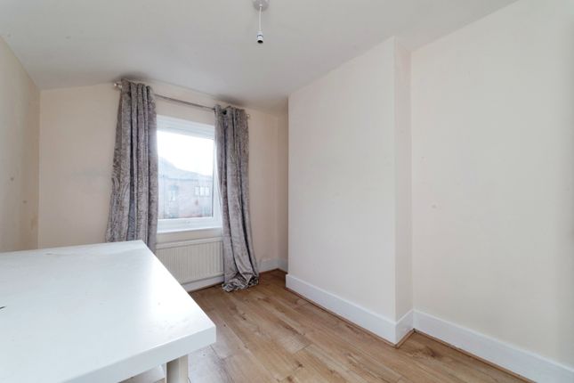 Terraced house for sale in Cranbourne Road, Leyton, London