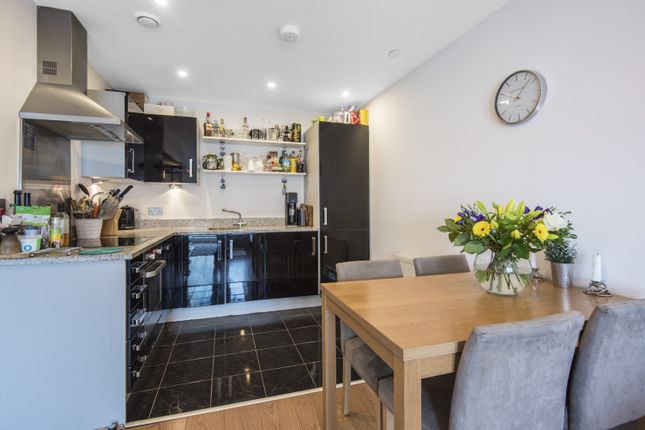 Flat 196, 25, Barge Walk, Greenwich Peninsula photo 3