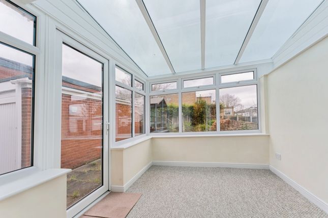 14, Mount Park, Wirral photo 3