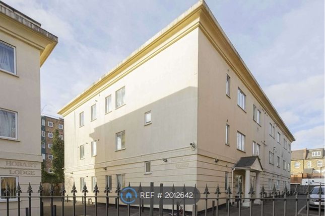 Flat to rent in Waterford Court, London