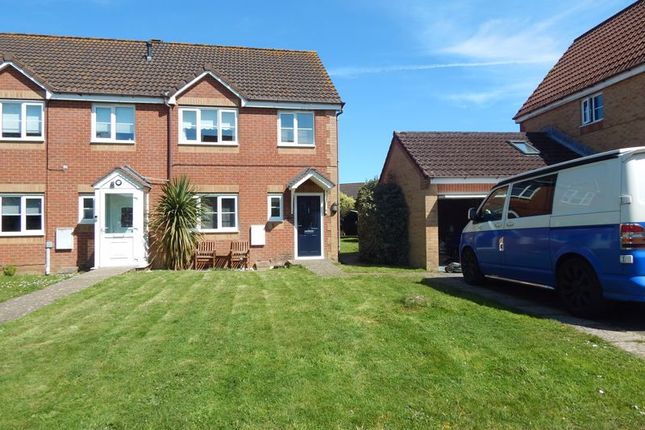 End terrace house to rent in Spinnaker Close, Cowes