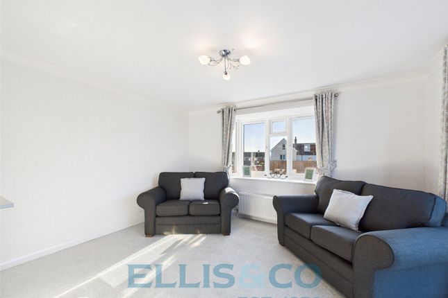 30, Bourne Park, Tonbridge photo 4