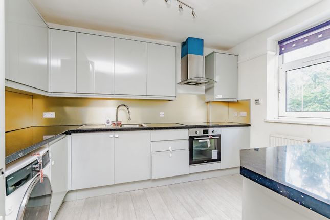 Thumbnail Flat for sale in West Drive, London