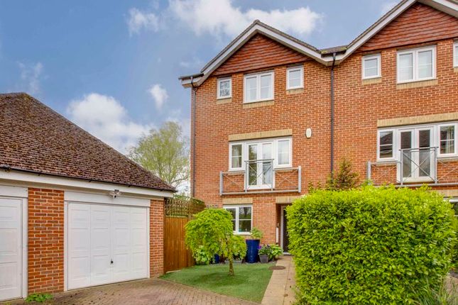 Thumbnail Town house for sale in Coopers Rise, High Wycombe