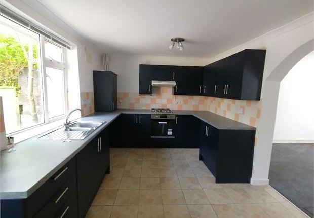 3, Elizabeth Street, Pentre photo 2