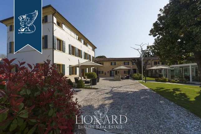 Thumbnail Villa for sale in Ponzano Veneto, Treviso, Veneto