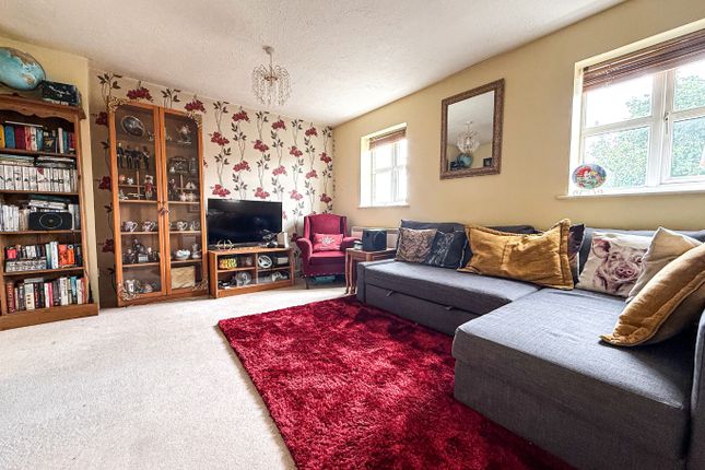 31 Winters Field, Taunton, Somerset photo 3
