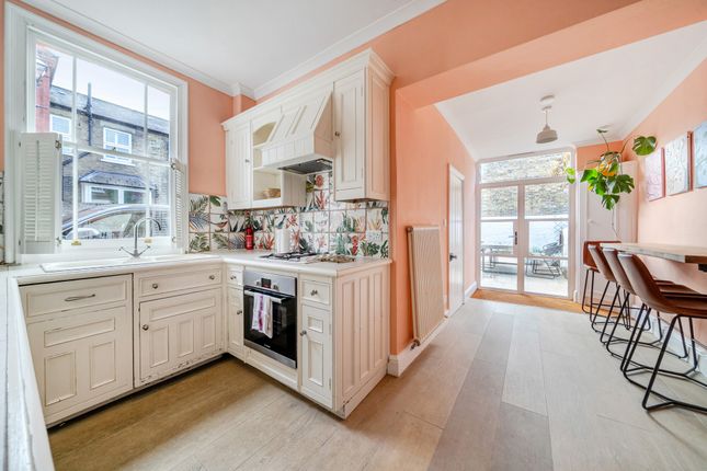 2, Albany Road, Windsor photo 4