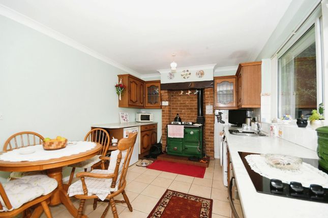Woodthorpe View, Top Road, Hardwick Wood, Chesterfield photo 3