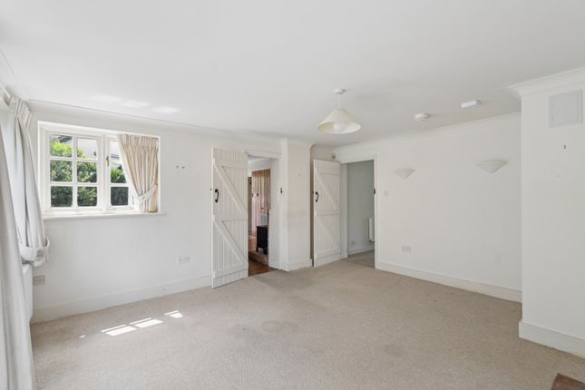 Maple Cottage,, North Road, Buckinghamshire photo 4