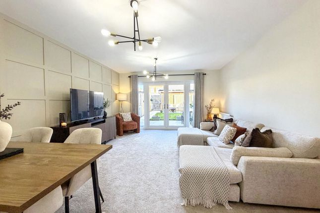 Whitworth Park Drive, Houghton Le Spring photo 2