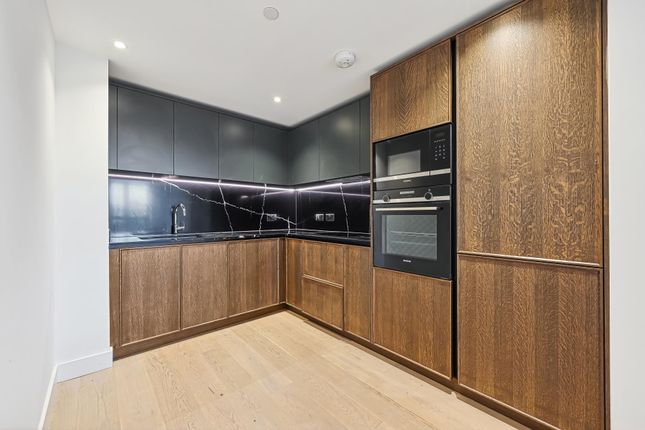 Flat 1 Opus House 3, Salutation Gardens, London photo 2