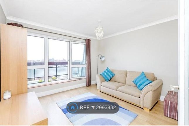 Flat, Parkside House High Street Wimbledon, London photo 3