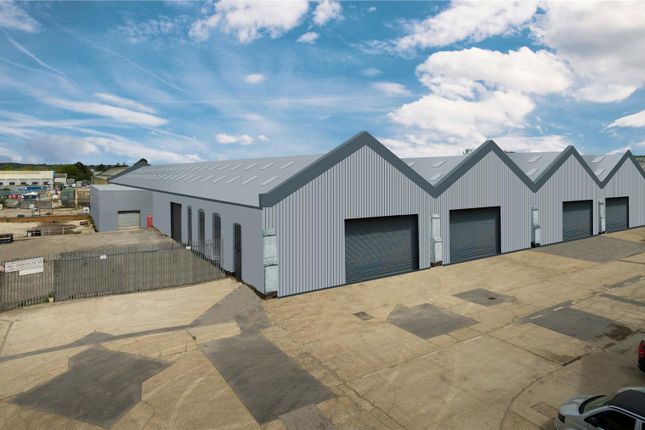 Thumbnail Warehouse to let in Unit 5 Barton Park, Chickenhall Lane, Eastleigh, Hampshire
