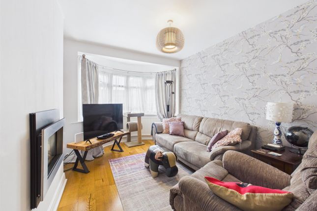 105, Exmouth Road, Ruislip photo 3