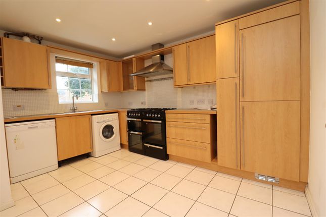 17, Langthwaite Close, Brough photo 4