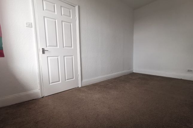 Flat to rent in Saltwell Road, Bensham, Gateshead