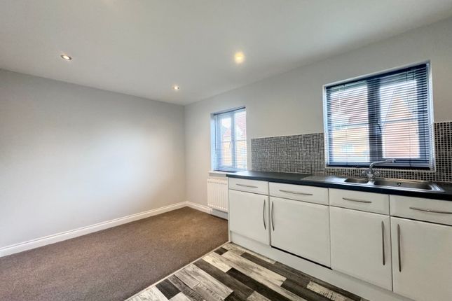 Town house to rent in Abbeylea Drive, Bolton