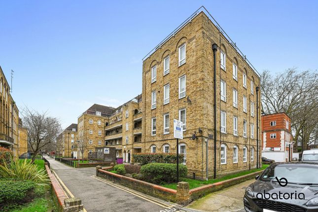 2-bed flat on Beechey House, London, £495,000