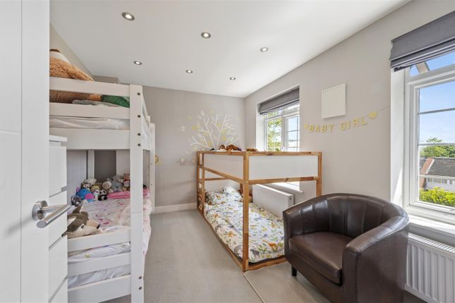 8 Cumberland Close,14.Jpg
