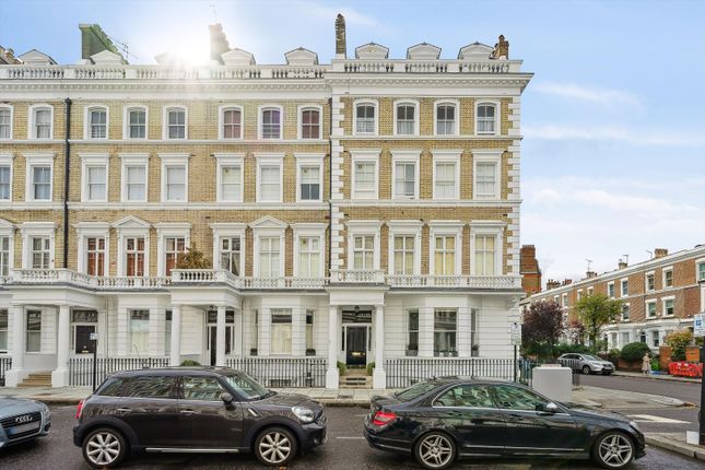 Maisonette to rent in Onslow Gardens, South Kensington, London