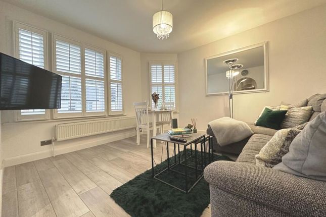 22c, Ariel Road, London photo 2