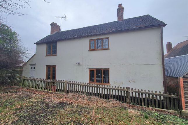 Thumbnail Cottage for sale in Plough Hill Road, Galley Common, Nuneaton