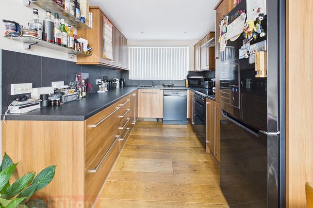 Lambourne Close, Brighton photo 4