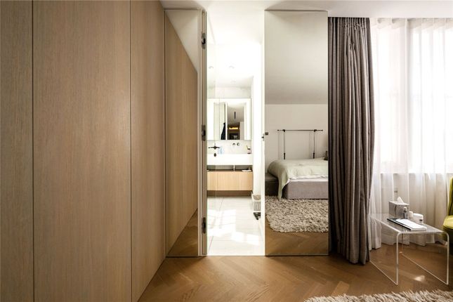 Flat 31, Eaton House 39-40,, Upper Grosvenor Street, London photo 4