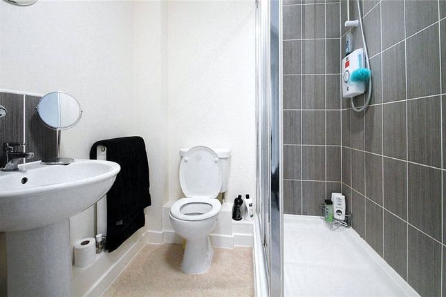 Flat 19,, The Butts, Littlehampton photo 4