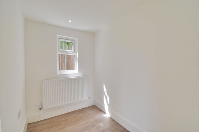 End terrace house to rent in Valley Rise, Watford, Hertfordshire