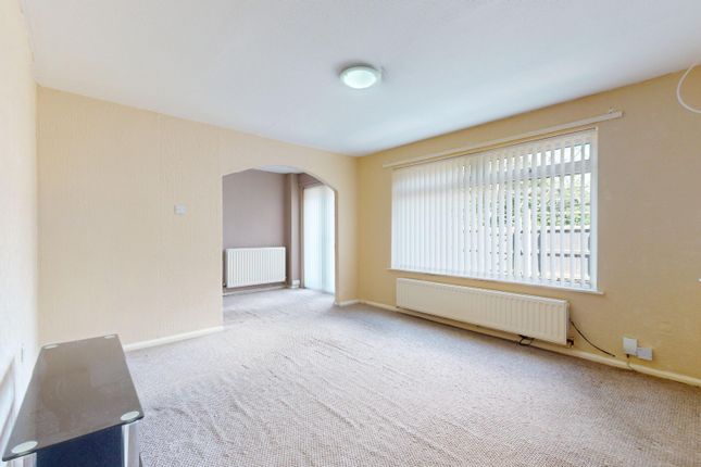 7 Heworth Court, South Shields, Tyne and Wear photo 3